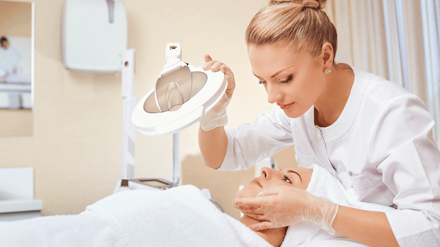 dermatologist-exam-what-to-expect-barbies-beauty-bits